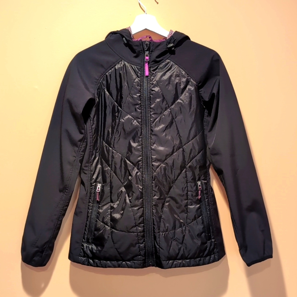 Great condition Moosejaw women sports jacket Size M